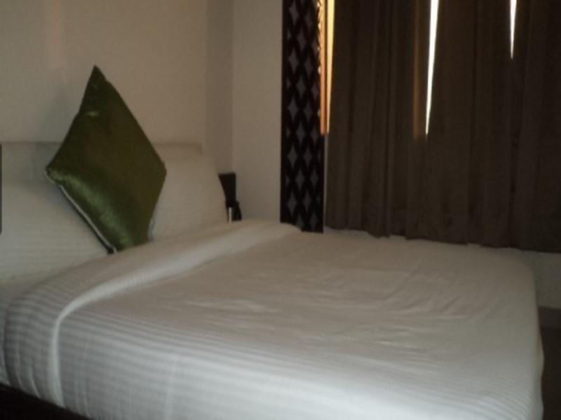 Hotel R K International Λάκναου Εξωτερικό φωτογραφία