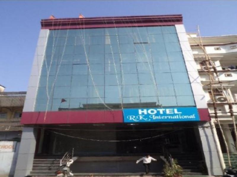 Hotel R K International Λάκναου Εξωτερικό φωτογραφία
